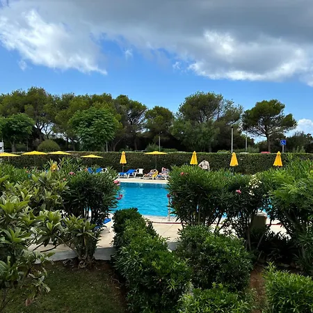 Apartamento Con Piscina Y Delante De La Playa Santo Tomás